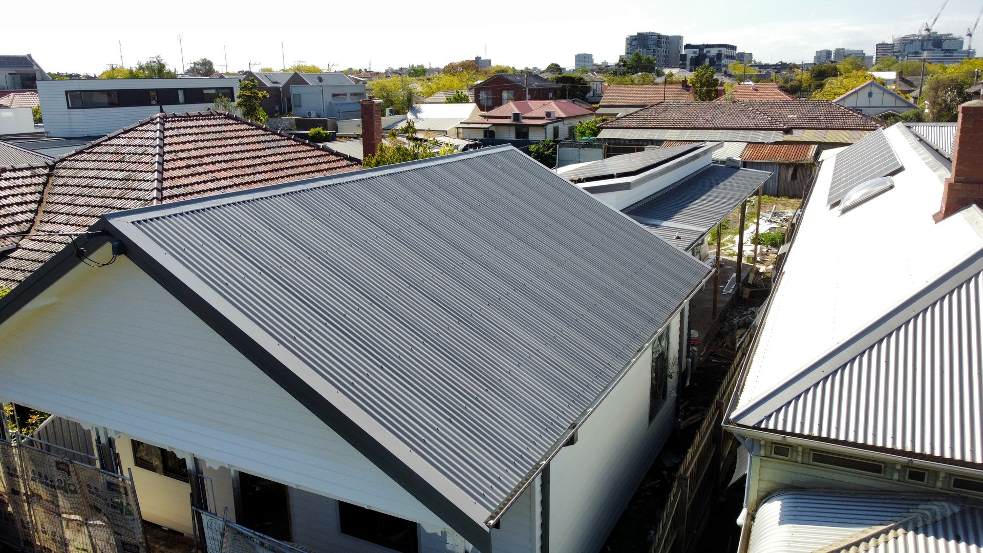 Heasly and Son metal roof — Melbourne